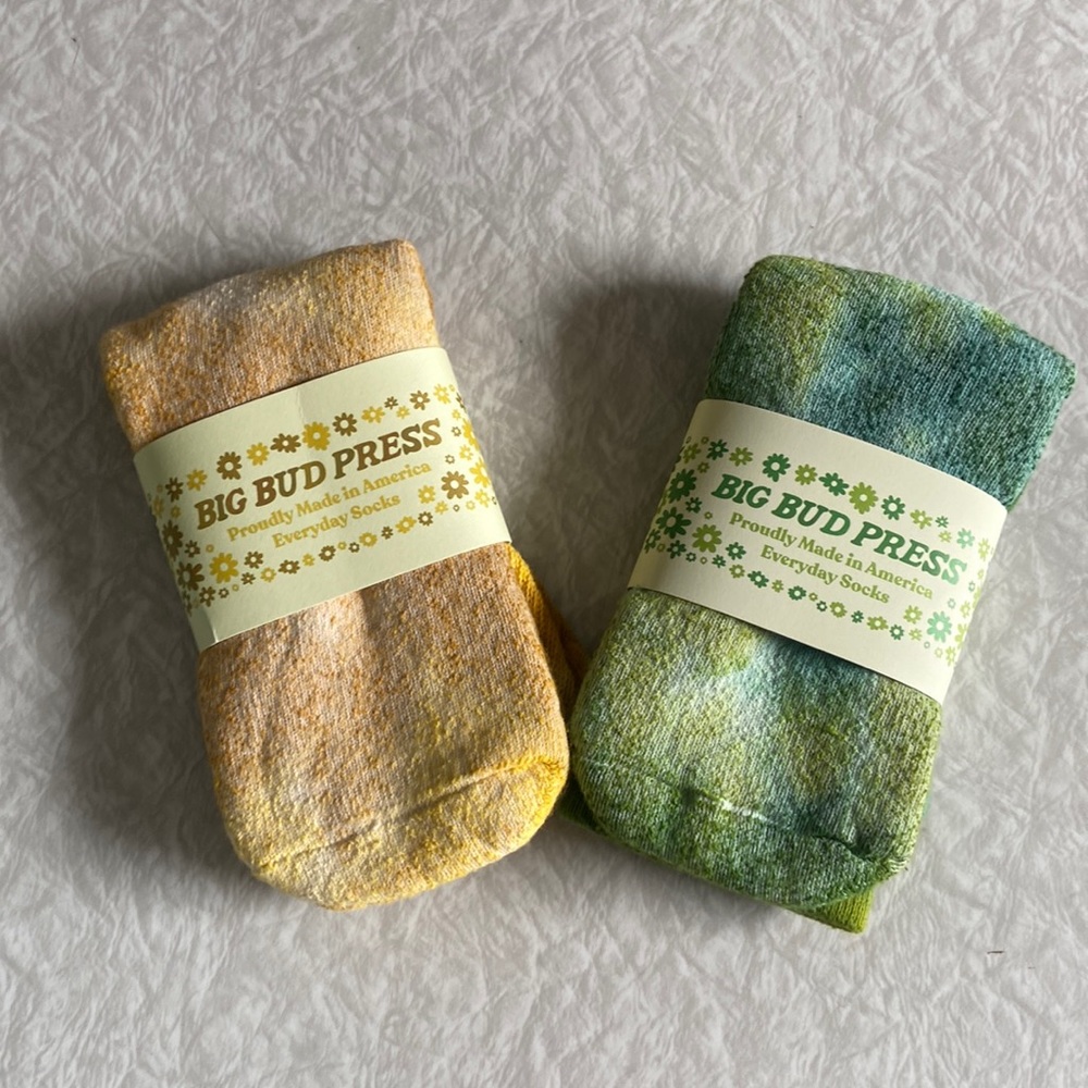 *on hold* BIG BUD PRESS SET OF 2 CREW SOCKS